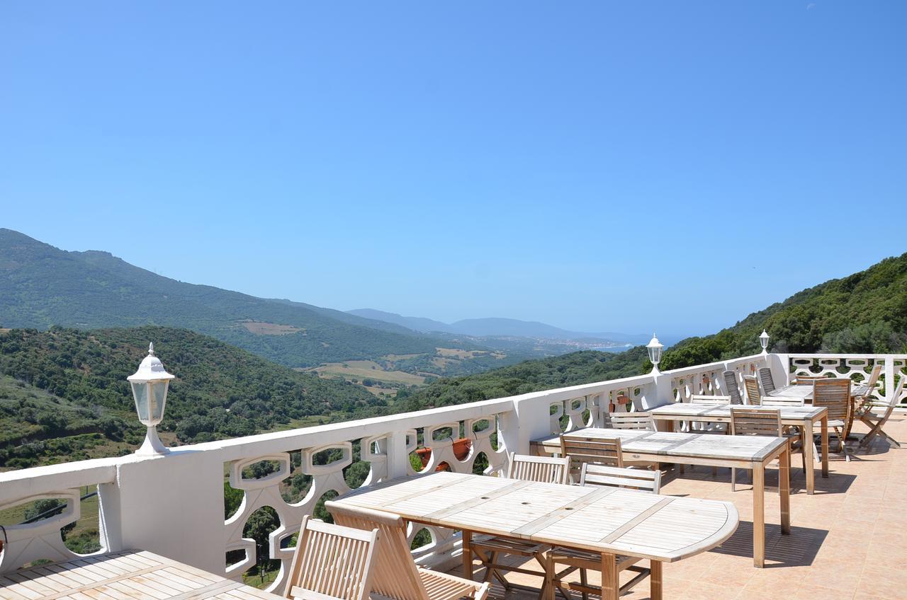 U Fracintu Hotell Fozzano Exteriör bild